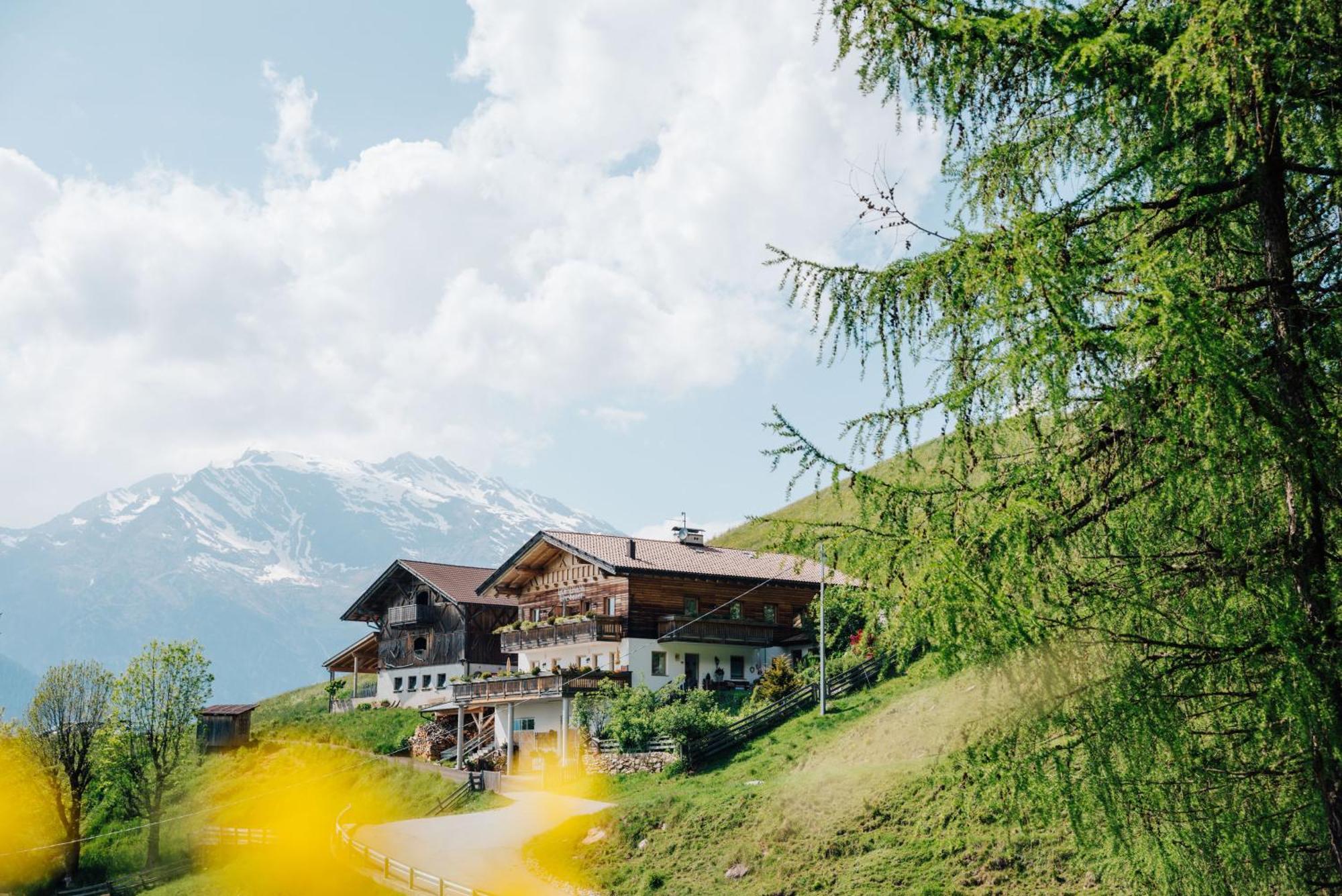 Ferienwohnungen Wiesbauer Schenna Buitenkant foto